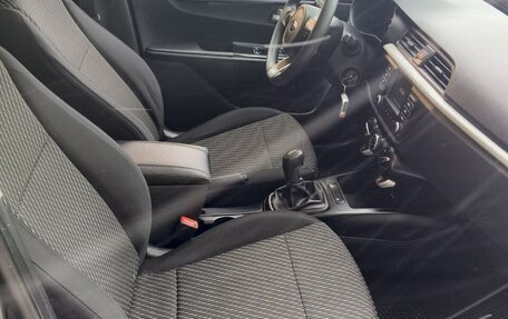 KIA Rio IV, 2018 год, 1 250 000 рублей, 6 фотография