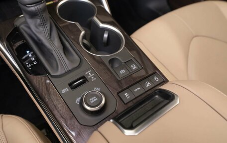 Toyota Highlander, 2025 год, 5 500 000 рублей, 24 фотография