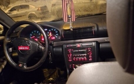 Audi A4, 1999 год, 330 000 рублей, 4 фотография