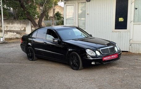 Mercedes-Benz E-Класс, 2005 год, 1 000 000 рублей, 5 фотография