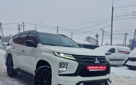 Mitsubishi Montero Sport, 2022 год, 4 150 000 рублей, 4 фотография