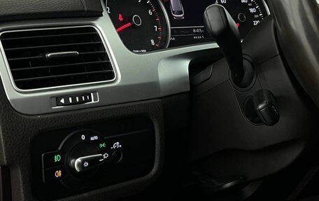 Volkswagen Touareg III, 2016 год, 3 300 000 рублей, 13 фотография