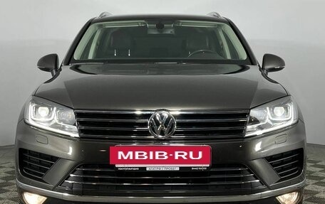 Volkswagen Touareg III, 2016 год, 3 300 000 рублей, 2 фотография