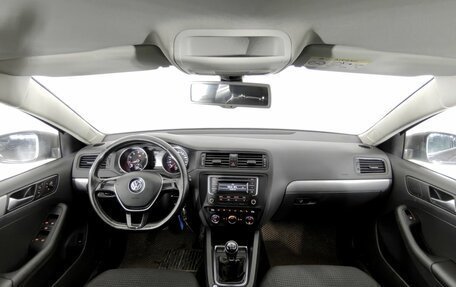 Volkswagen Jetta VI, 2015 год, 1 050 000 рублей, 10 фотография