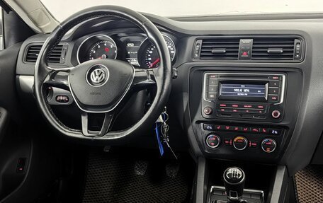 Volkswagen Jetta VI, 2015 год, 1 050 000 рублей, 11 фотография