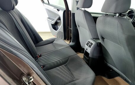 Volkswagen Jetta VI, 2015 год, 1 050 000 рублей, 17 фотография