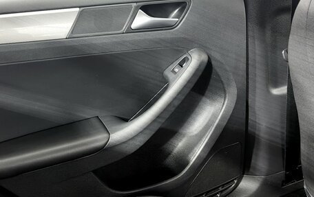 Volkswagen Jetta VI, 2015 год, 1 050 000 рублей, 22 фотография