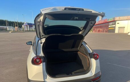 Mazda MX-30, 2020 год, 2 200 000 рублей, 5 фотография