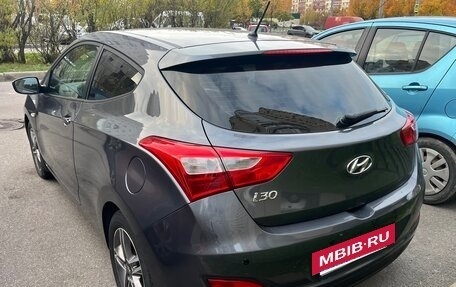 Hyundai i30 II рестайлинг, 2015 год, 920 000 рублей, 4 фотография