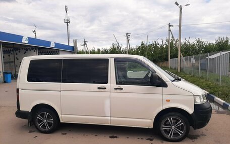 Volkswagen Transporter T5 рестайлинг, 2006 год, 1 050 000 рублей, 3 фотография