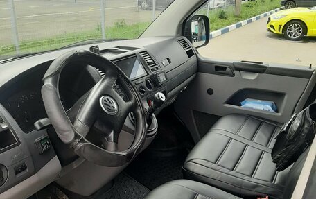 Volkswagen Transporter T5 рестайлинг, 2006 год, 1 050 000 рублей, 5 фотография