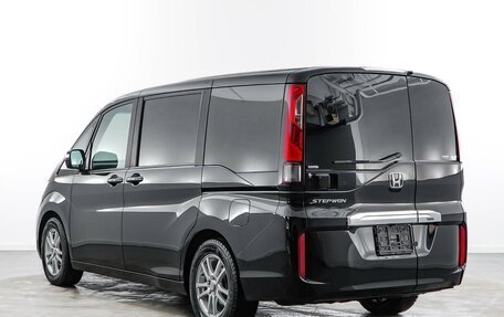 Honda Stepwgn IV, 2019 год, 1 998 055 рублей, 2 фотография