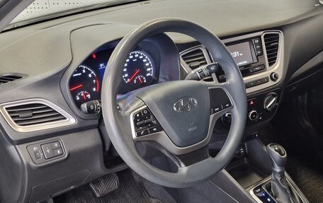 Hyundai Solaris II рестайлинг, 2021 год, 1 340 000 рублей, 7 фотография