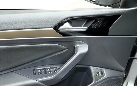 Volkswagen Jetta VII, 2021 год, 1 680 000 рублей, 13 фотография