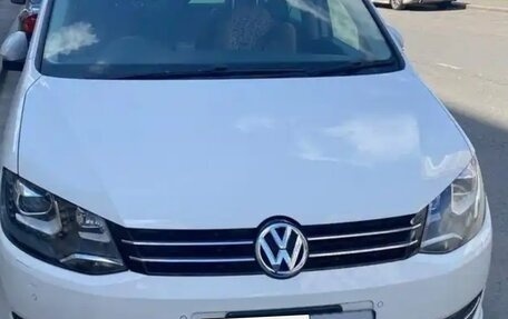 Volkswagen Sharan II, 2013 год, 1 500 000 рублей, 5 фотография