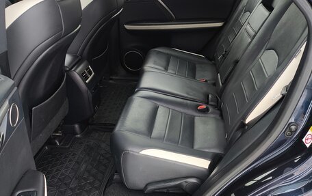 Lexus RX IV рестайлинг, 2019 год, 5 000 000 рублей, 7 фотография