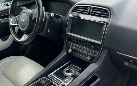 Jaguar F-Pace, 2016 год, 1 777 777 рублей, 14 фотография