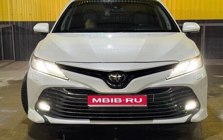 Toyota Camry, 2018 год, 2 970 000 рублей, 1 фотография