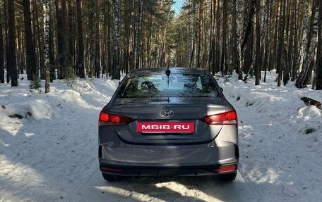 Hyundai Solaris II рестайлинг, 2018 год, 1 050 000 рублей, 4 фотография