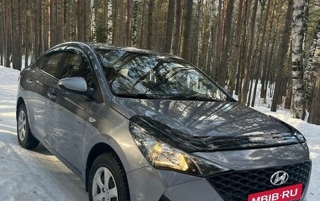 Hyundai Solaris II рестайлинг, 2018 год, 1 050 000 рублей, 5 фотография