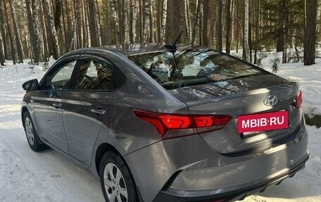 Hyundai Solaris II рестайлинг, 2018 год, 1 050 000 рублей, 8 фотография