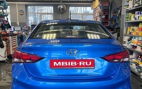 Hyundai Solaris II рестайлинг, 2019 год, 900 000 рублей, 4 фотография