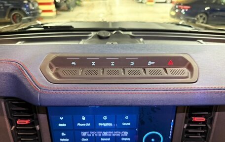 Ford Bronco, 2025 год, 16 000 000 рублей, 33 фотография