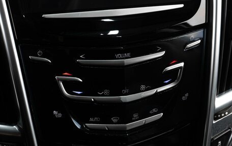 Cadillac SRX II рестайлинг, 2014 год, 1 699 000 рублей, 12 фотография