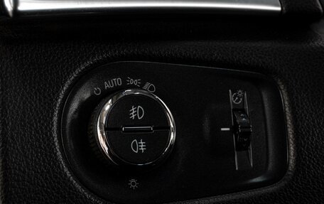 Cadillac SRX II рестайлинг, 2014 год, 1 699 000 рублей, 16 фотография