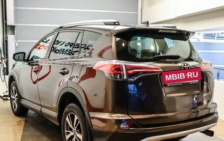 Toyota RAV4, 2019 год, 2 550 000 рублей, 6 фотография