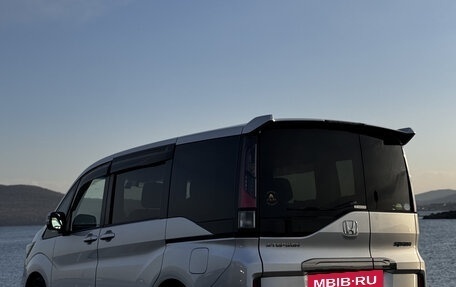 Honda Stepwgn IV, 2019 год, 1 950 000 рублей, 9 фотография