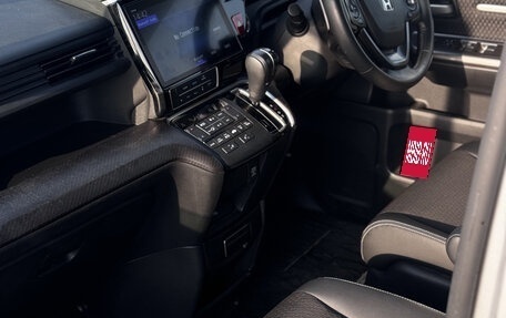 Honda Stepwgn IV, 2019 год, 1 950 000 рублей, 15 фотография