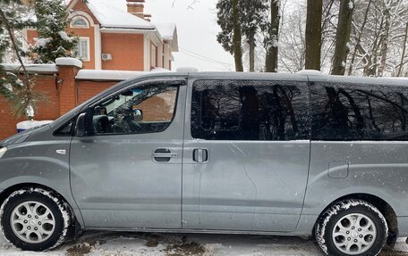 Hyundai Grand Starex Grand Starex I рестайлинг 2, 2011 год, 1 570 000 рублей, 3 фотография