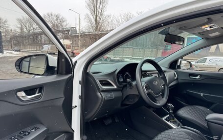 Hyundai Solaris II рестайлинг, 2021 год, 1 635 000 рублей, 7 фотография