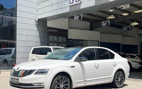 Skoda Octavia, 2019 год, 2 500 000 рублей, 2 фотография