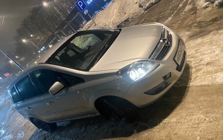 Opel Zafira B, 2011 год, 450 000 рублей, 2 фотография