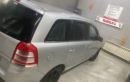 Opel Zafira B, 2011 год, 450 000 рублей, 10 фотография