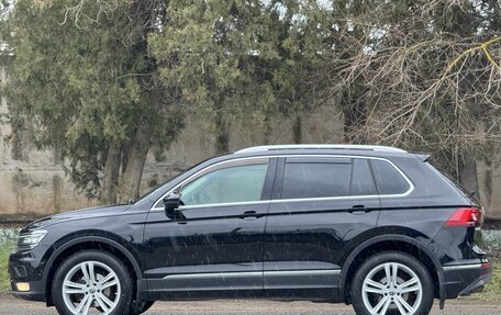 Volkswagen Tiguan II, 2017 год, 2 620 000 рублей, 6 фотография