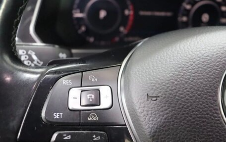 Volkswagen Tiguan II, 2017 год, 2 620 000 рублей, 29 фотография