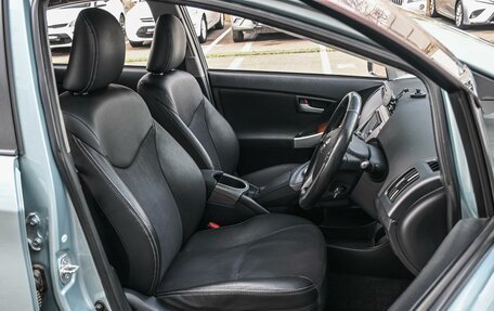 Toyota Prius, 2014 год, 1 099 000 рублей, 10 фотография