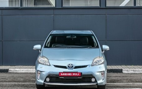 Toyota Prius, 2014 год, 1 099 000 рублей, 3 фотография