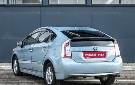 Toyota Prius, 2014 год, 1 099 000 рублей, 2 фотография