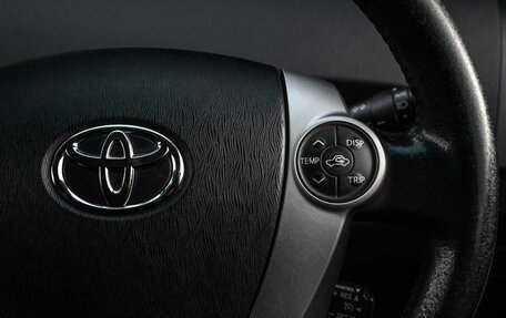 Toyota Prius, 2014 год, 1 099 000 рублей, 15 фотография