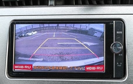 Toyota Prius, 2014 год, 1 099 000 рублей, 16 фотография