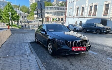Mercedes-Benz E-Класс, 2020 год, 3 250 000 рублей, 6 фотография