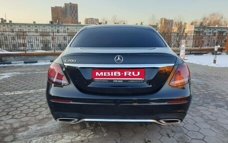 Mercedes-Benz E-Класс, 2020 год, 3 250 000 рублей, 7 фотография