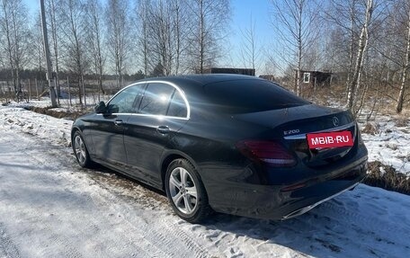 Mercedes-Benz E-Класс, 2020 год, 3 250 000 рублей, 24 фотография