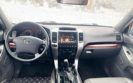 Toyota Land Cruiser Prado 120 рестайлинг, 2004 год, 1 393 000 рублей, 19 фотография