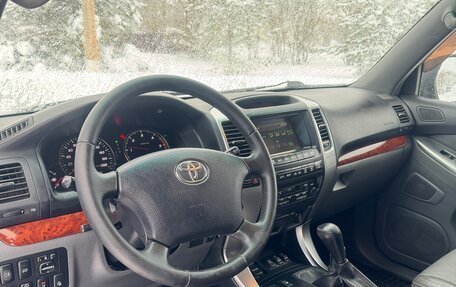 Toyota Land Cruiser Prado 120 рестайлинг, 2004 год, 1 393 000 рублей, 24 фотография