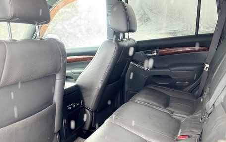 Toyota Land Cruiser Prado 120 рестайлинг, 2004 год, 1 393 000 рублей, 21 фотография